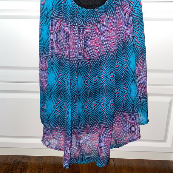 Geometric High Low Dress - Picture 5 of 5